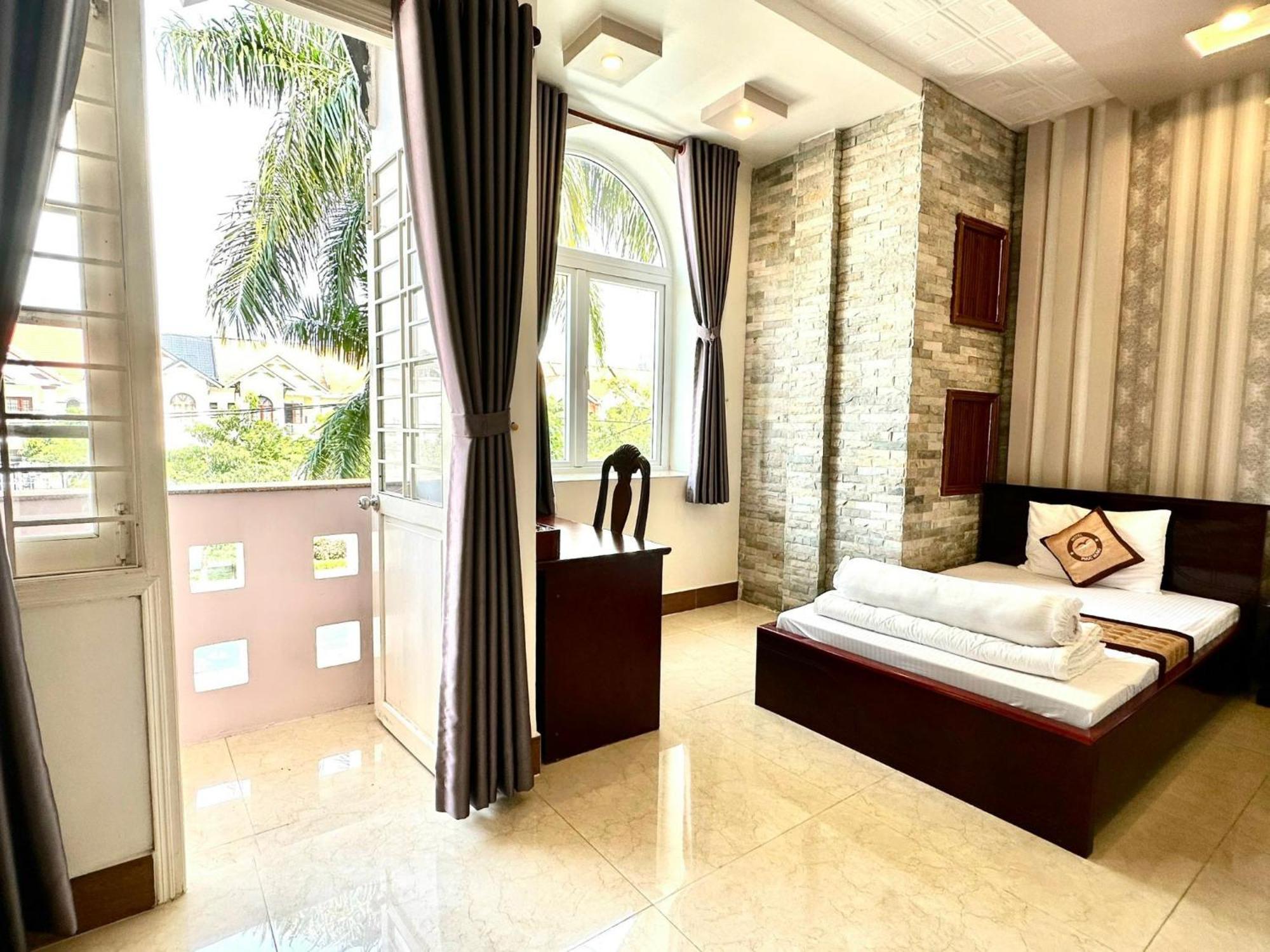 Phuc Hung Hotel Rạch Giá Eksteriør billede